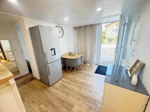 Fotografie z fotogalerie ubytování Appart cocooning terrasse v destinaci Lons-le-Saunier