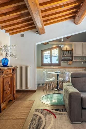 Small Villa with parking