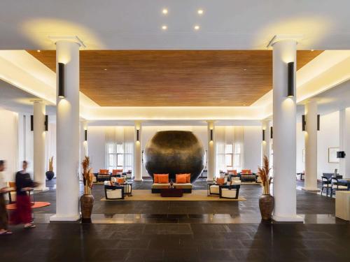 Gallery image of The Lake Garden Hotel Nay Pyi Taw - MGallery Collection in Nay Pyi Taw