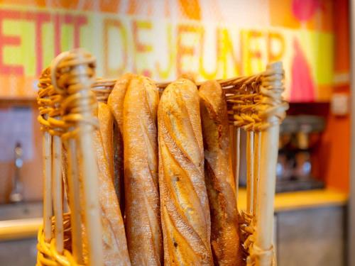 Jídlo v hotelu nebo okolí