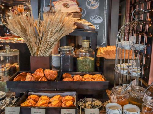 Jídlo v hotelu nebo okolí