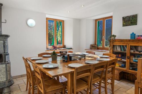 Gallery image of Gîte Salgesh - 16 pers & 16 lits - Terrasse - Nature in Salgesch