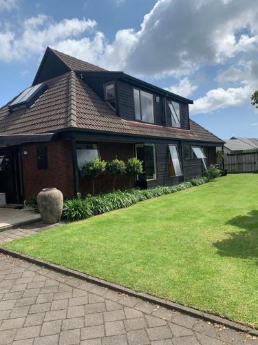 Zahrada ubytování Stunning Sun Filled Home