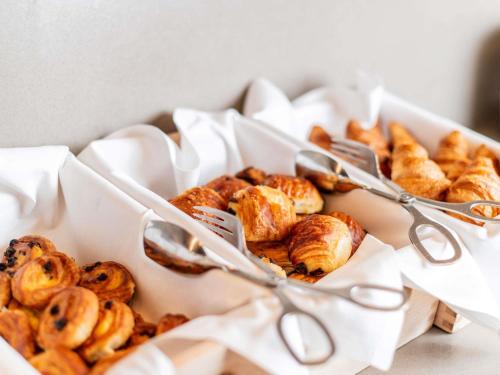 Jídlo v hotelu nebo okolí