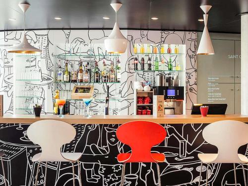 Thức uống tại ibis Saint Quentin en Yvelines - Vélodrome