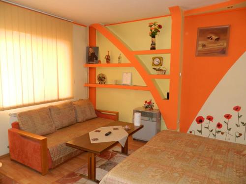 Posezení v ubytování Cora Centru Pitesti