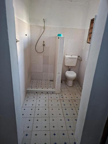 Ένα μπάνιο στο Guguski Homes