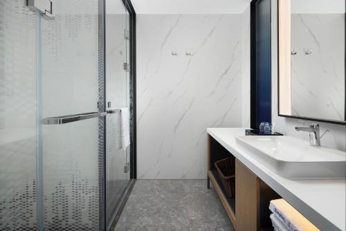 Un baño de Hampton by Hilton Nanjing North Railway Station