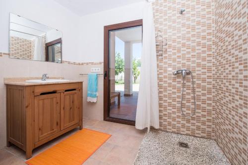 Ένα μπάνιο στο Villa Sa Fonera