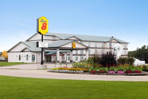 Gallery image of Super 8 by Wyndham Swan River MB in Swan River