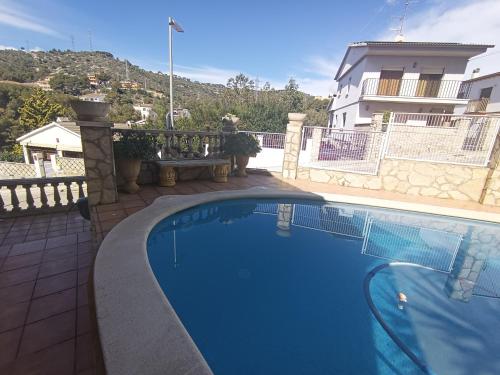 Bazén v ubytování Family Suite with Terrace Garden nebo v jeho okolí