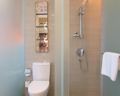 Mercure Singapore Bugisにあるバスルーム