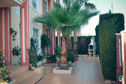 Un patio o zona al aire libre en Villa Campoamor