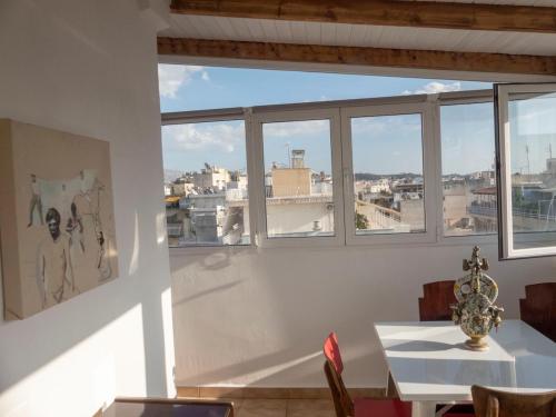 Sunny Penthouse in the Center of Athens