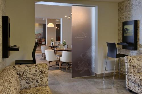 Χώρος καθιστικού στο Americana Eilat Hotel