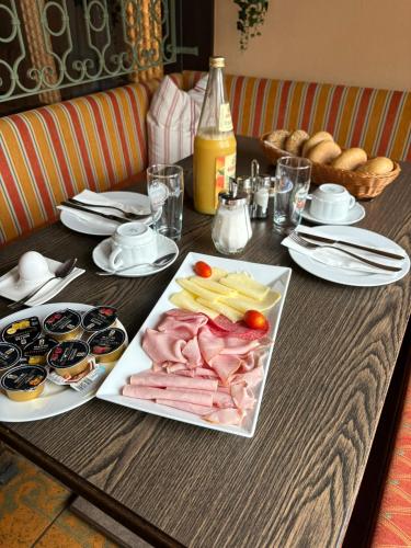 Mâncare la sau în apropiere de acest hotel