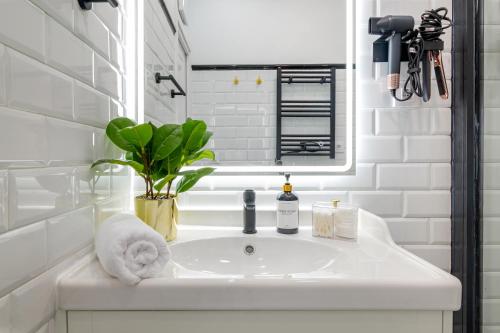 Central and luxury apartament in Madrid 2 rooms 2 bathrooms