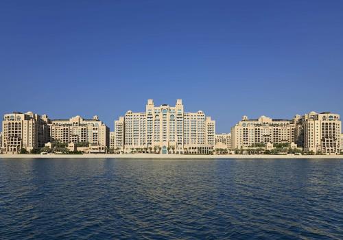 Fairmont The Palm Residences I Access to Hotel Facilities