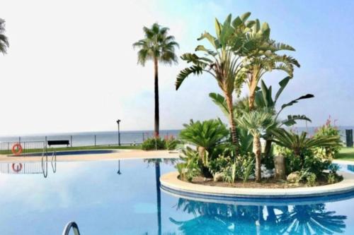 MI CAPRICHO Beachfront 502 - Apartment With Sea Views Costa del Sol