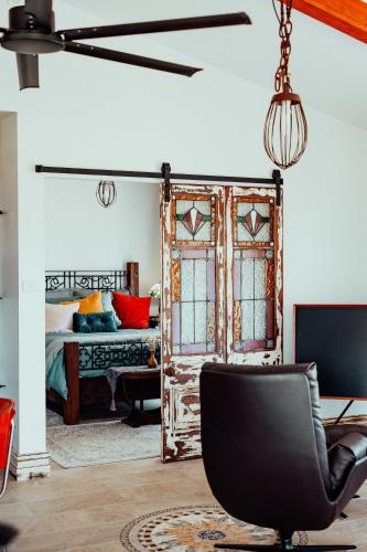 Zona d'estar a The Werombee Hive