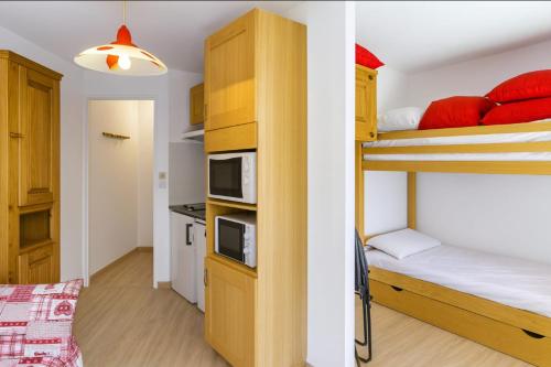 Cosy studio with balcony Mont Blanc view parking photo 3