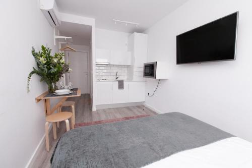 GoToSeville Smart Studio