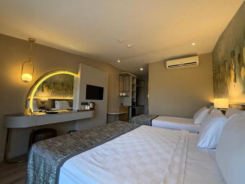 Foto dalla galleria di SEA PHORİA BEACH RESORT HOTEL - All Inclusive Plus - Adults friendly 12 plus a Cenger