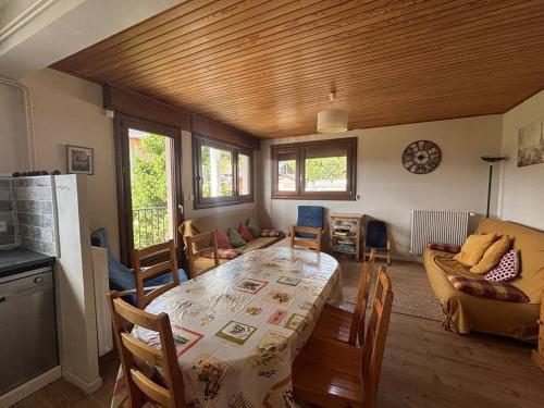 Appartement T4 Centre - 3 Chambres, Balcon Sud - FR-1-593-21