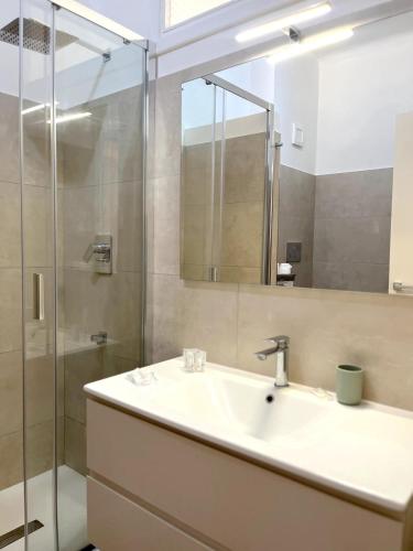 A Casa Di Ago - Appartamento Elegante a Roma Centro