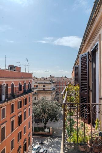 A Casa Di Ago - Appartamento Elegante a Roma Centro