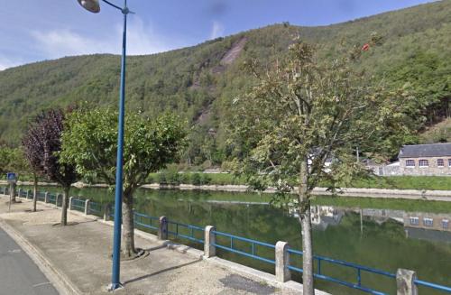Φυσικό τοπίο κοντά σε αυτή η παραθεριστική κατοικία