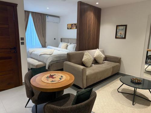 Gallery image of Eco77 Hotel Apartments in Ashalebotwe