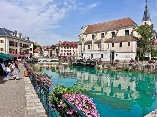 Appartement Coquet Centre Annecy, Parking, Wi-Fi Inclus