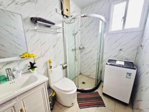 Family tesisinde bir banyo