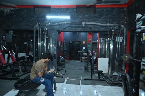 Spordikeskus ja/või sportimisvõimalused majutusasutuses Hotel arti cottage