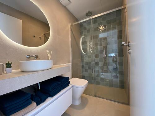 Ένα μπάνιο στο Apartamento B