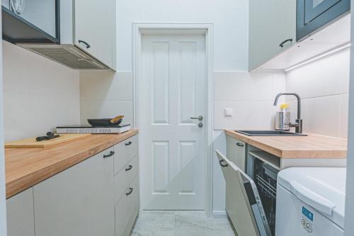 NEW! Exceptional design loft in a TOP location photo 12