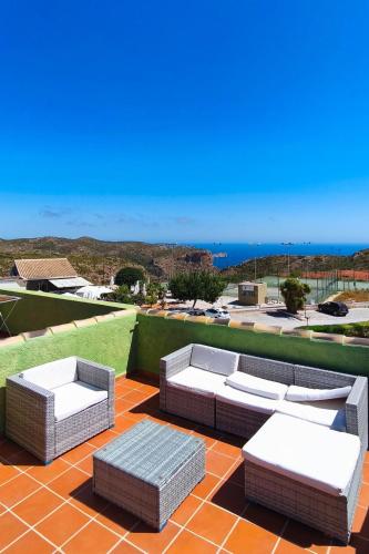 Descanso familiar, con azotea frente al mar