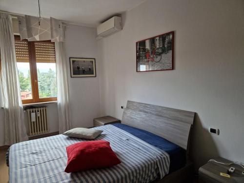 Large bright apartment - strategic location