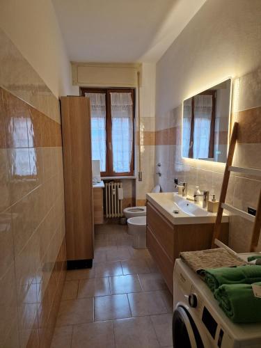 Large bright apartment - strategic location