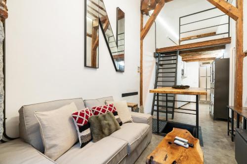 apartamento industrial con 3 alturas en pleno centro de ALQUILER TEMPORAL