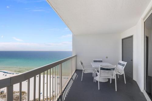 Pelican Beach Resort by Colasan photo 149