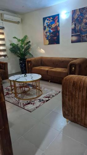 Rennyshouse 2 Bedroom Apartments in Lagos