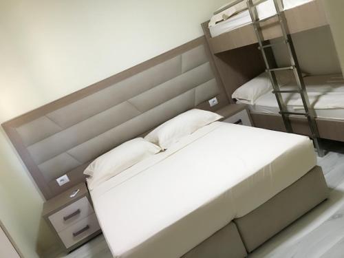 Gallery image of Airen Hotel Velipoje in Velipojë