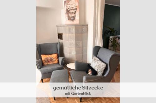 Posezení v ubytování Ferienwohnung "Hannes & Toni", Urlaub in der Pfalz, S-Bahn 2 Min, WLAN & Parkplatz kostenlos, hundefreundlich