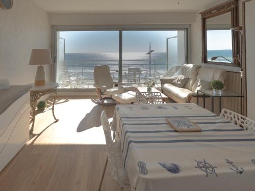 Studio spacieux 4 pers face plage avec balcon