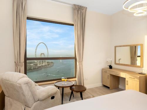 Luxurious 2BHK Sea & Dubai Eye View