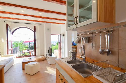 Kuchyň nebo kuchyňský kout v ubytování Eler Home