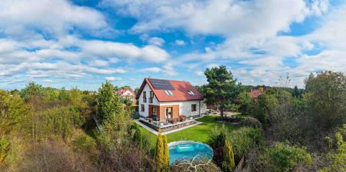 Przystań Świerkowa 14 - Komfortowy Dom blisko Zamku Ćmielów i Bałtowa