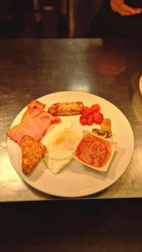 Jídlo v penzionu – hostince nebo okolí